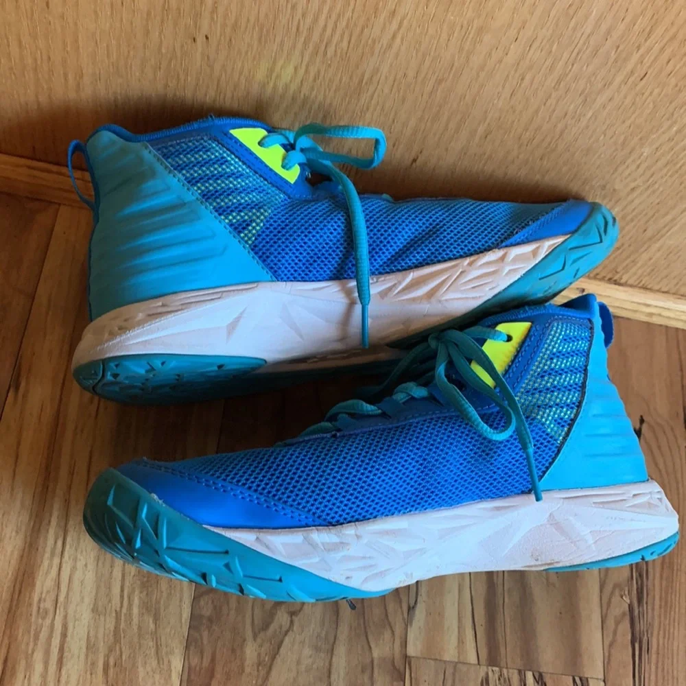 Under Armour Jet size 6 VEGAN blue yellow mid basketball sneakers shoes